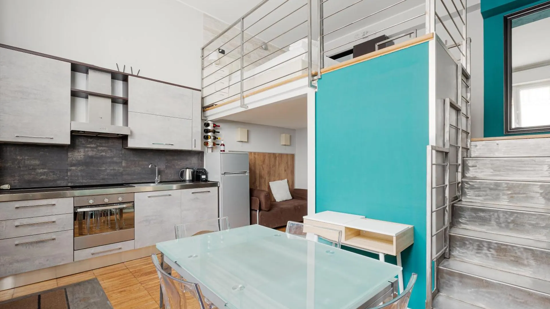 Milan - Gorla M1 Modern Studio!